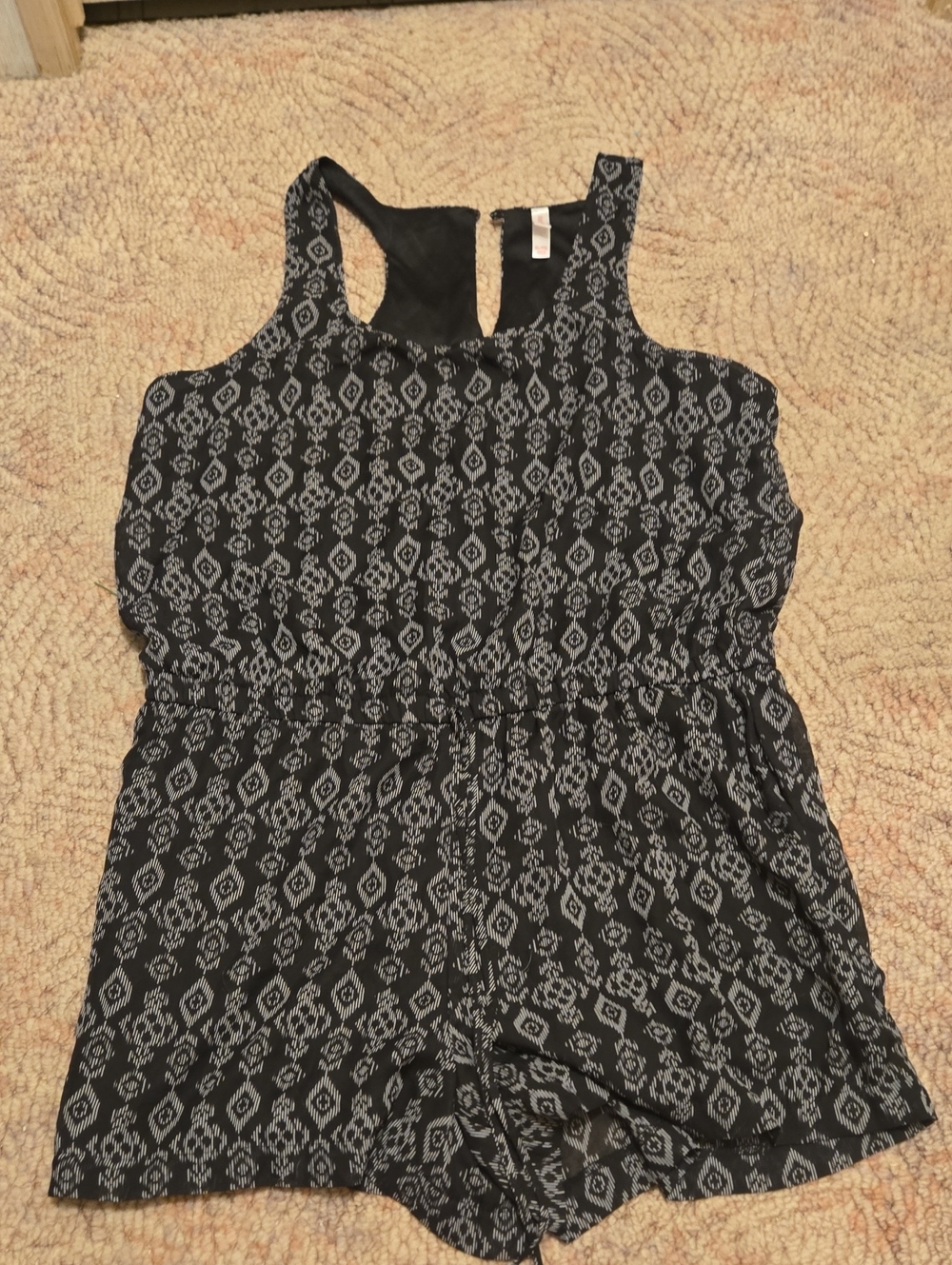 Black and Gray Printed Strapped Romper - Xhilaration